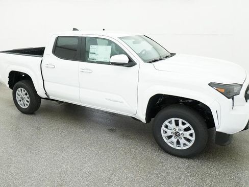 New 2025 Toyota Tacoma SR5 image 27