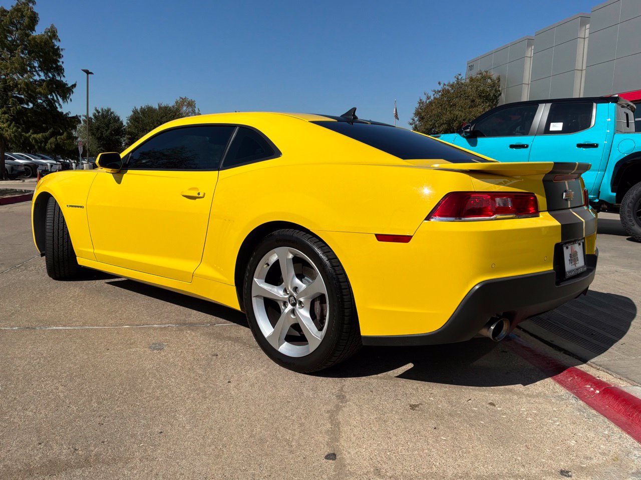 Used 2015 Chevrolet Camaro SS RWD image 8
