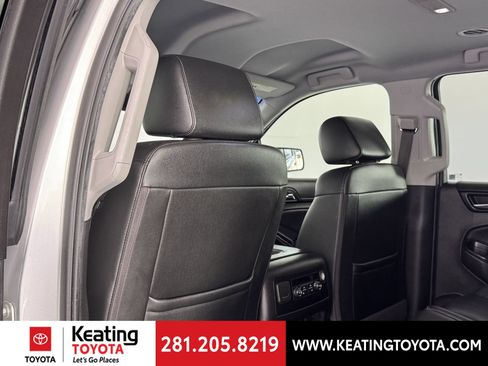 Used 2020 GMC Yukon XL SLT AWD/4WD image 16