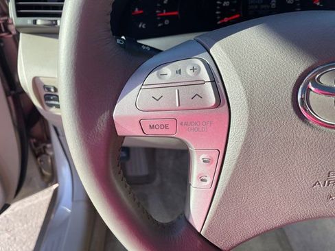 Used 2009 Toyota Camry XLE image 10