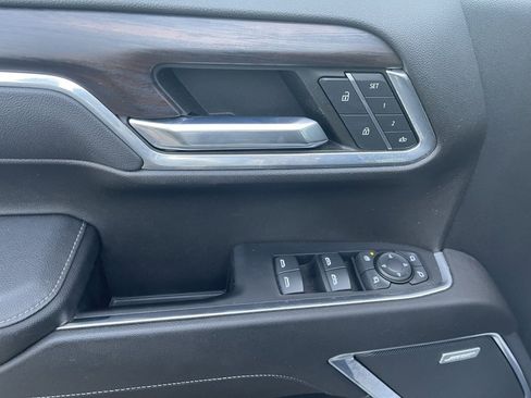 Used 2023 GMC Sierra 1500 SLT w/ SLT Convenience Package image 12