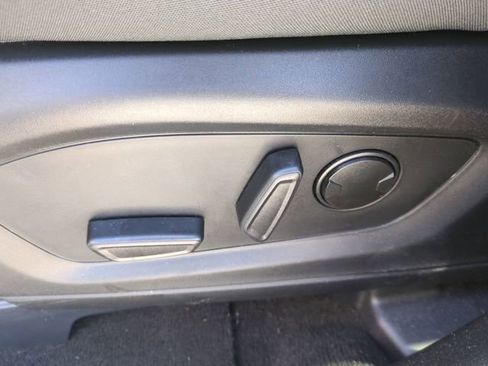 Used 2025 Ford Explorer Active RWD image 22