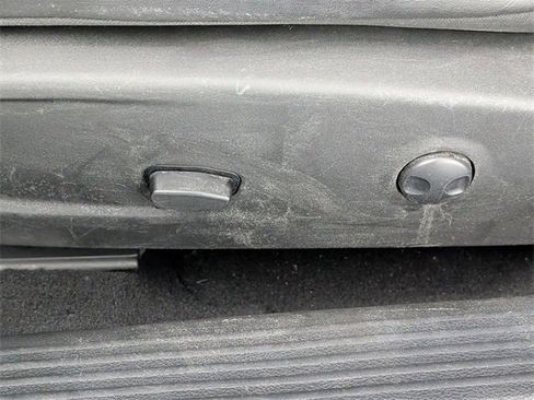 Used 2023 Dodge Challenger R/T w/ Plus Package image 13