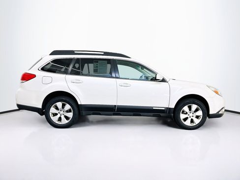 Used 2011 Subaru Outback 2.5i Limited w/ PWR Moonroof Pkg image 8