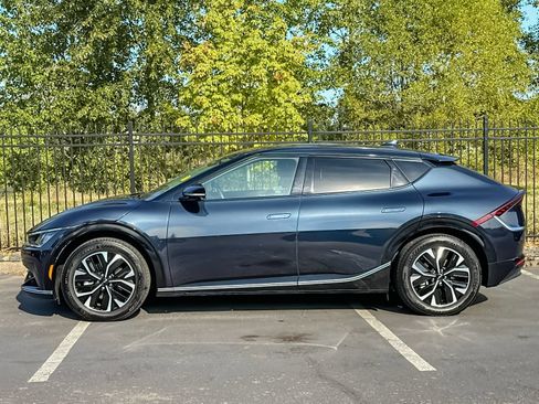 Used 2023 Kia EV6 Wind AWD/4WD image 6