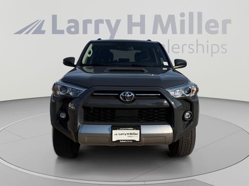 Used 2024 Toyota 4Runner TRD Off-Road AWD/4WD image 8