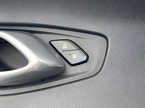 Used 2022 Chevrolet Camaro LT image 35