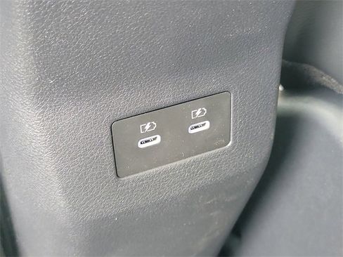 New 2025 Nissan Kicks SR w/ SR Premium Package image 26