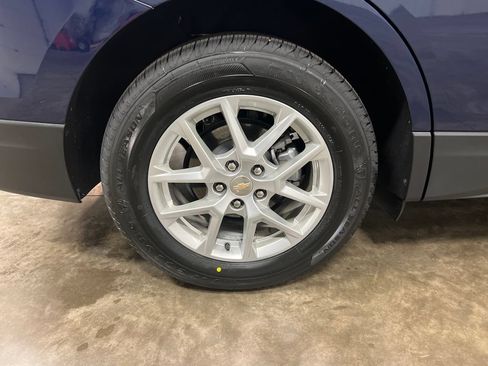 Used 2023 Chevrolet Equinox LT AWD/4WD image 10