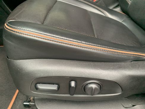 Used 2021 GMC Acadia AT4 image 21