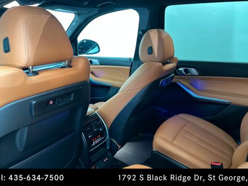 Used 2022 BMW X7 xDrive40i w/ M Sport Package AWD/4WD image 20