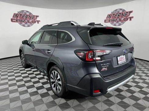 Used 2024 Subaru Outback Touring AWD/4WD image 5