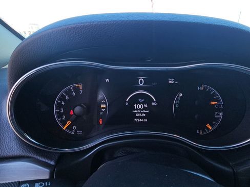 Used 2020 Jeep Grand Cherokee Altitude image 14