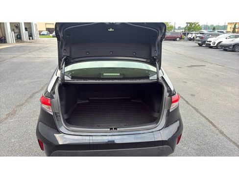 Used 2026 Toyota Corolla LE FWD image 11