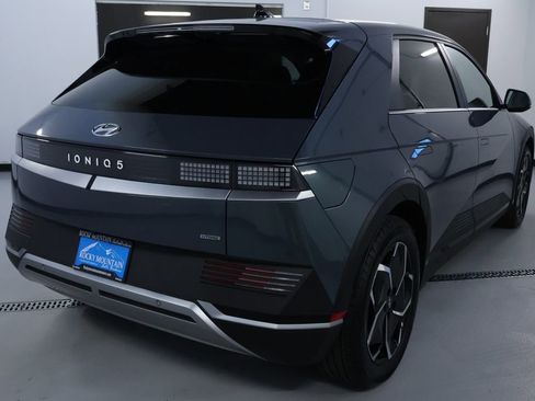 Used 2022 Hyundai Ioniq 5 SE image 7