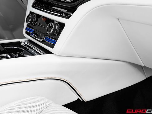 Used 2024 Rolls-Royce Ghost AWD/4WD image 36
