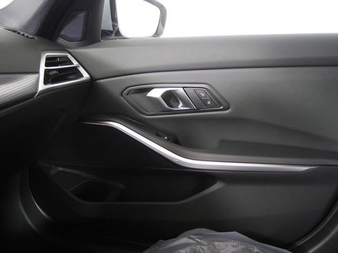 New 2026 BMW 330i Sedan w/ M Sport Package image 23