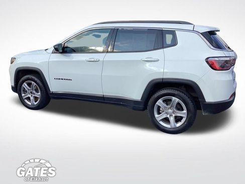 Used 2024 Jeep Compass Latitude AWD/4WD image 6