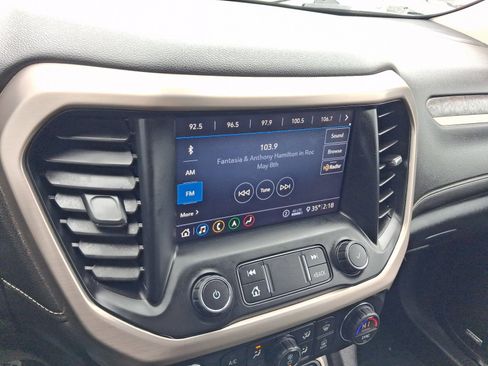 Used 2020 GMC Acadia Denali w/ Denali Ultimate Package image 16