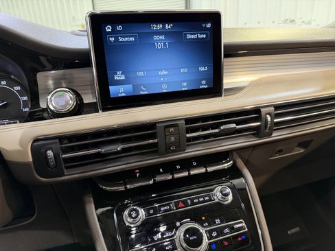 Used 2022 Lincoln Corsair FWD w/ Equipment Group 101A image 17