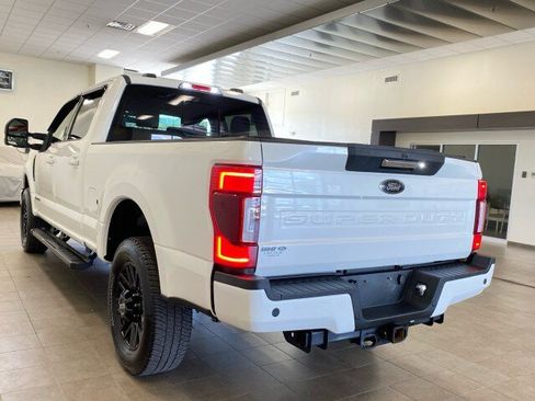 Used 2022 Ford F250 Lariat w/ Black Appearance Package AWD/4WD image 5