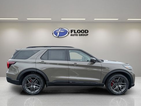 Used 2026 Ford Explorer ST w/ Sun And Sound Package AWD/4WD image 4