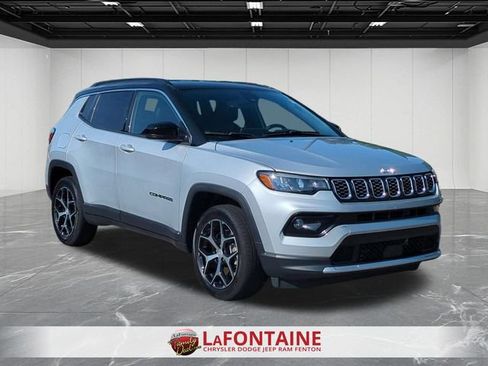 Used 2024 Jeep Compass Limited AWD/4WD image 7