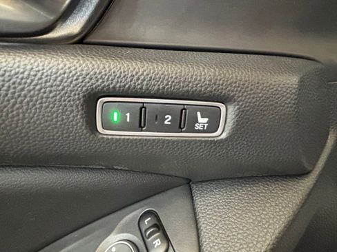 Certified 2018 Honda Accord Touring image 27