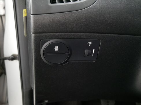 Used 2010 Hyundai Genesis 2.0T image 26