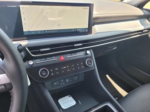 New 2026 Hyundai Sonata Limited FWD image 19