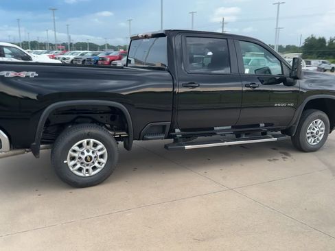 New 2025 Chevrolet Silverado 2500 LT w/ Safety Package image 8