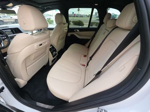 Used 2021 BMW X5 xDrive40i image 25