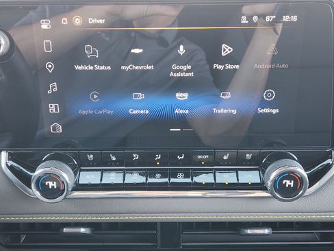 Used 2025 Chevrolet Colorado ZR2 w/ Technology Package image 21