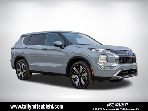 New 2026 Mitsubishi Outlander SE image 1