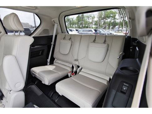 Used 2023 Lexus GX 460 Luxury w/ Sport Design Package image 11