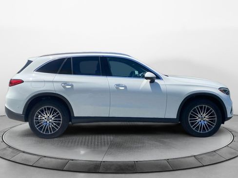Used 2026 Mercedes-Benz GLC 300 4MATIC image 8