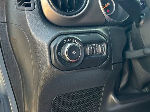 Used 2018 Jeep Wrangler Unlimited Sport S AWD/4WD image 42