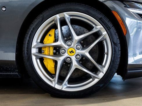Used 2024 Ferrari Roma RWD image 20