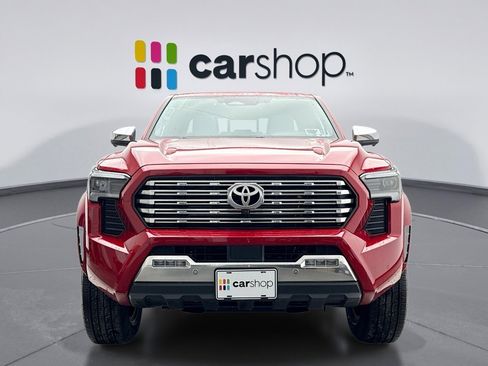 Used 2024 Toyota Tacoma Limited w/ Limited Package (LT) image 8