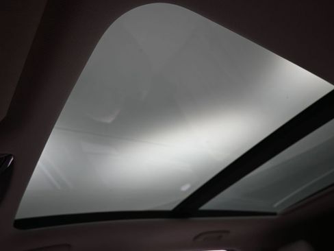 Used 2024 Kia Sorento S w/ Panoramic Sunroof Package FWD image 30