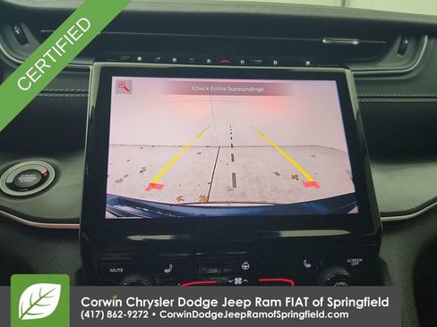 Used 2022 Jeep Grand Cherokee Limited image 24