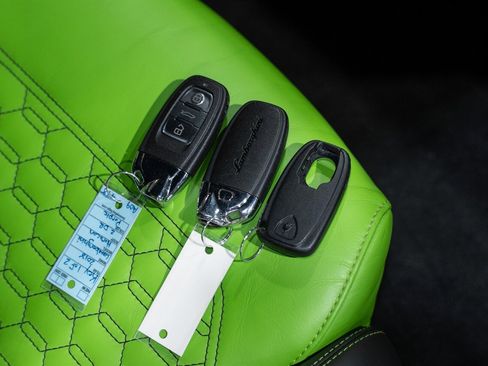 Used 2018 Lamborghini Huracan LP 580-2 RWD image 25