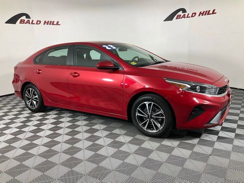 Used 2023 Kia Forte LXS image 1