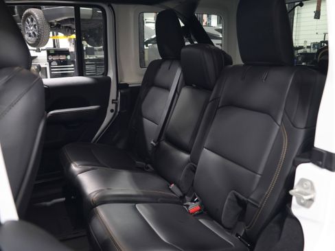 Used 2024 Jeep Wrangler Sahara w/ Technology Group image 34