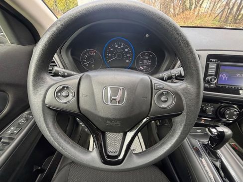 Used 2018 Honda HR-V LX image 13
