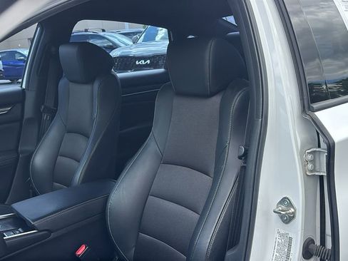 Used 2018 Honda Accord Sport image 10