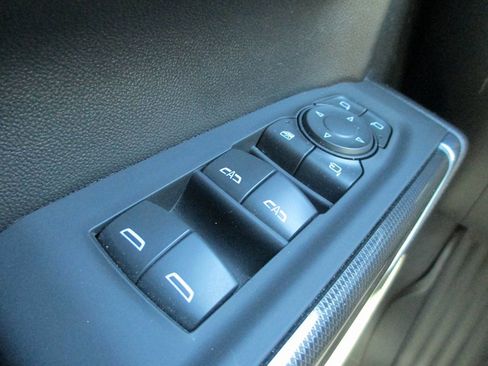 Certified 2021 GMC Sierra 1500 AT4 image 23