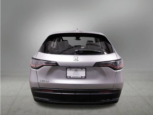 Certified 2024 Honda HR-V LX image 6