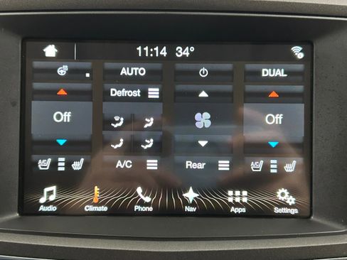 Used 2018 Lincoln MKT AWD image 6