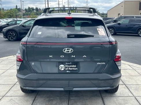 Certified 2024 Hyundai Kona SEL FWD image 6